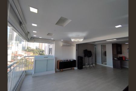 Apartamento à venda com 95m², 2 quartos e 2 vagas Apartamento à venda com 95m², 2 quartos e 2 vagasSala