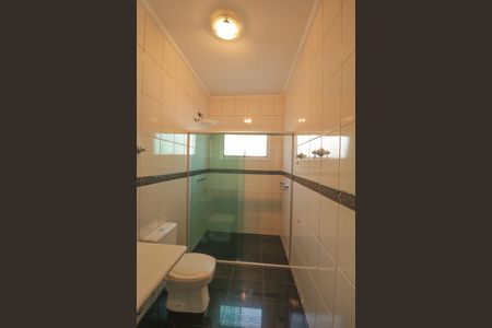 Casa para alugar com 220m², 2 quartos e 5 vagas Casa para alugar com 220m², 2 quartos e 5 vagasBanheiro Social