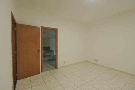 Casa para alugar com 220m², 2 quartos e 5 vagas Casa para alugar com 220m², 2 quartos e 5 vagasSuíte