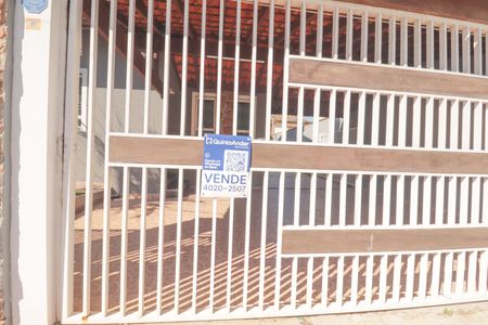 Casa para alugar com 220m², 2 quartos e 5 vagas Casa para alugar com 220m², 2 quartos e 5 vagasFachada - Placa