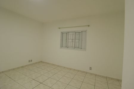 Casa para alugar com 220m², 2 quartos e 5 vagas Casa para alugar com 220m², 2 quartos e 5 vagasSuíte