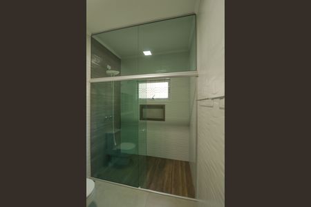 Casa para alugar com 220m², 2 quartos e 5 vagas Casa para alugar com 220m², 2 quartos e 5 vagasSuíte Banheiro