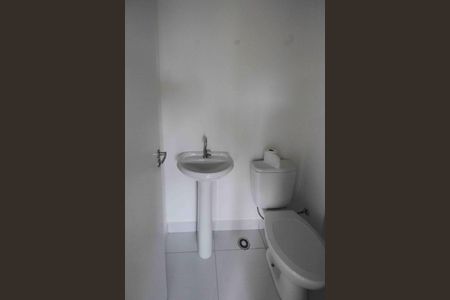 Apartamento para alugar com 34m², 2 quartos e sem vaga Apartamento para alugar com 34m², 2 quartos e sem vagaBanheiro