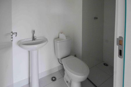 Apartamento para alugar com 34m², 2 quartos e sem vaga Apartamento para alugar com 34m², 2 quartos e sem vagaBanheiro