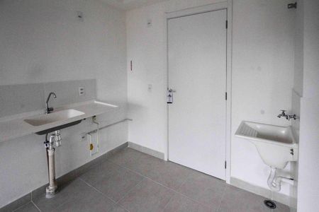 Apartamento para alugar com 34m², 2 quartos e sem vaga Apartamento para alugar com 34m², 2 quartos e sem vagaSala/Cozinha