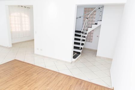 Casa à venda com 180m², 4 quartos e 3 vagasSala
