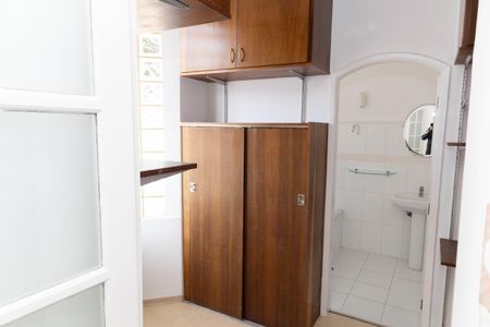 Casa à venda com 180m², 4 quartos e 3 vagasCloset