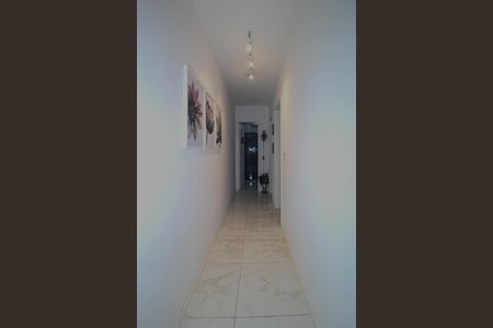 Apartamento à venda com 57m², 2 quartos e sem vaga Apartamento à venda com 57m², 2 quartos e sem vagaCorredor