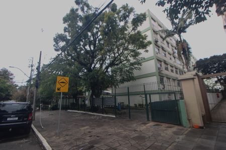 Apartamento à venda com 57m², 2 quartos e sem vaga Apartamento à venda com 57m², 2 quartos e sem vagaFachada
