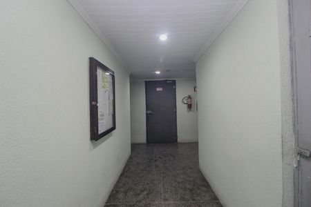 Apartamento à venda com 57m², 2 quartos e sem vaga Apartamento à venda com 57m², 2 quartos e sem vagaHall de entrada