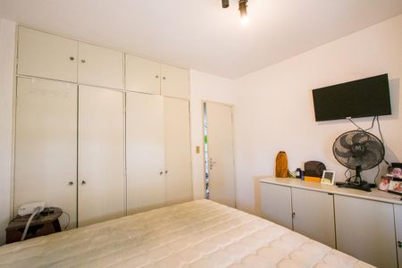 Apartamento à venda com 136m², 3 quartos e 2 vagasQuarto 2