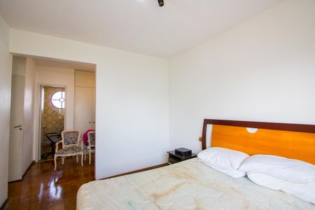 Apartamento à venda com 136m², 3 quartos e 2 vagasSuíte