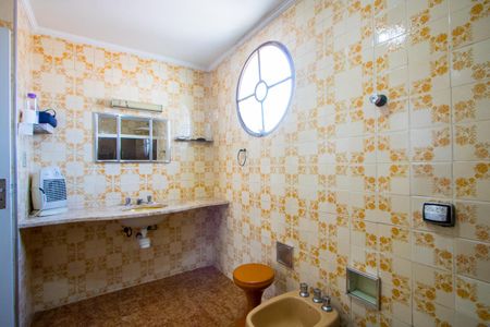 Apartamento à venda com 136m², 3 quartos e 2 vagasBanheiro da Suíte