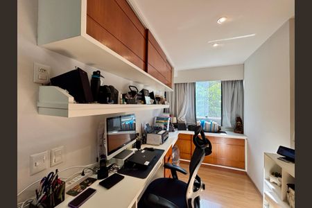 Apartamento à venda com 125m², 3 quartos e 1 vagaSuíte