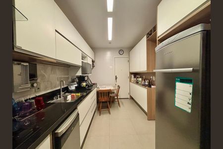 Apartamento à venda com 125m², 3 quartos e 1 vagaCozinha