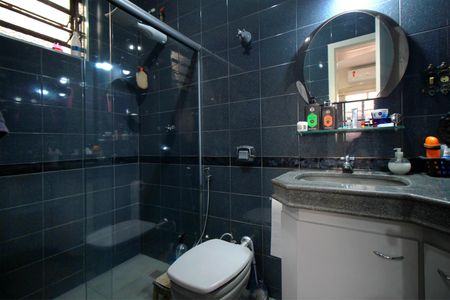 Casa à venda com 261m², 4 quartos e 4 vagasBanheiro da Suíte