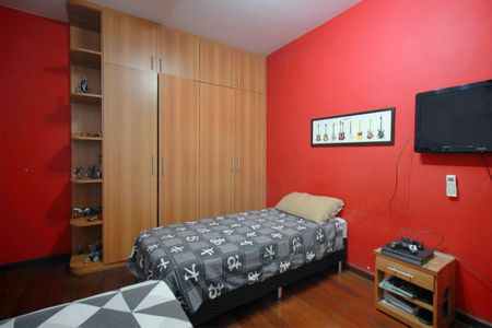 Casa à venda com 261m², 4 quartos e 4 vagasQuarto 1