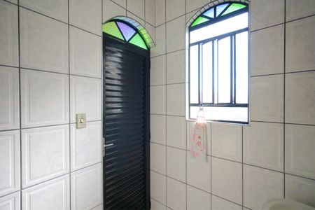 Casa à venda com 261m², 4 quartos e 4 vagasBanheiro de serviço