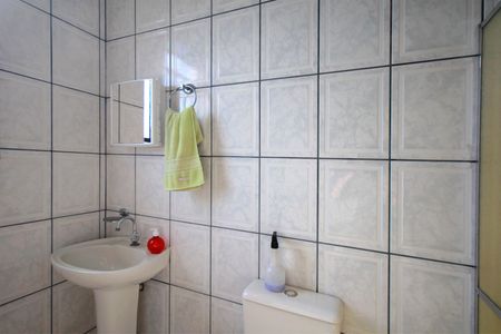 Casa à venda com 261m², 4 quartos e 4 vagasBanheiro de serviço