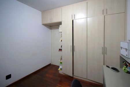 Casa à venda com 261m², 4 quartos e 4 vagasQuarto 2