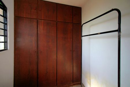 Casa à venda com 261m², 4 quartos e 4 vagasQuarto de Serviço