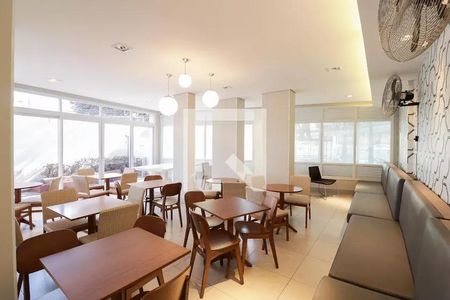 Apartamento à venda com 72m², 2 quartos e 1 vagaÁrea comum