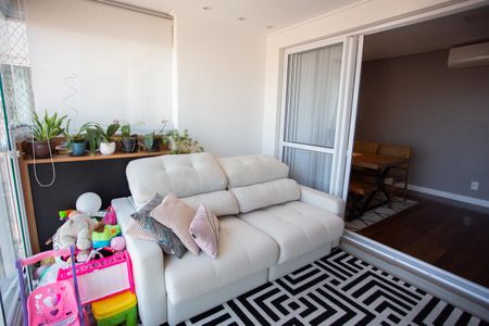 Apartamento à venda com 72m², 2 quartos e 1 vagaSala