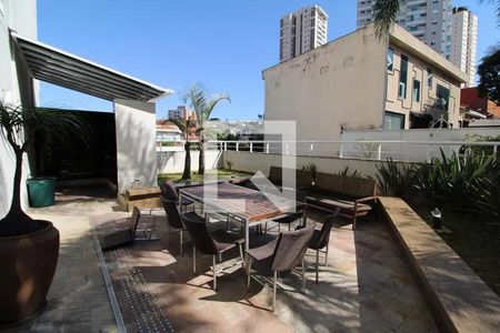 Apartamento à venda com 72m², 2 quartos e 1 vagaÁrea comum