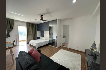 Sala/Quarto de apartamento para alugar com 1 quarto, 50m² em Jardim Tupanci, Barueri