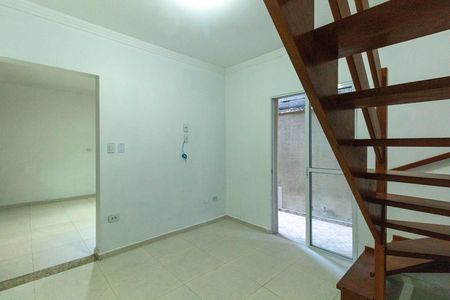 Casa para alugar com 140m², 3 quartos e 1 vaga Casa para alugar com 140m², 3 quartos e 1 vagaSala