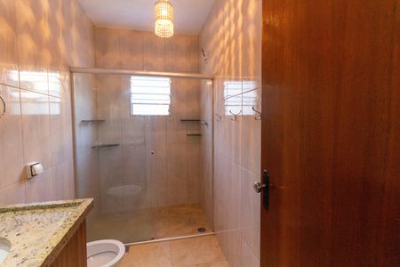 Casa para alugar com 140m², 3 quartos e 1 vaga Casa para alugar com 140m², 3 quartos e 1 vagaBanheiro