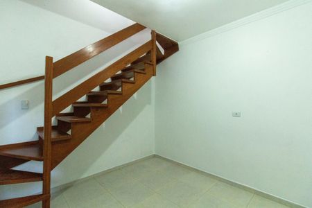 Casa para alugar com 140m², 3 quartos e 1 vaga Casa para alugar com 140m², 3 quartos e 1 vagaSala