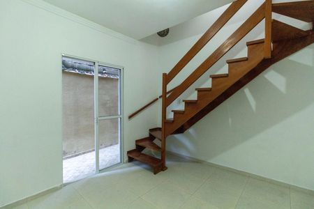 Casa para alugar com 140m², 3 quartos e 1 vaga Casa para alugar com 140m², 3 quartos e 1 vagaSala