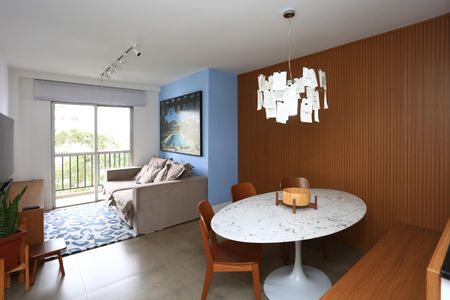 Sala de apartamento à venda com 2 quartos, 68m² em Vila Suzana, São Paulo