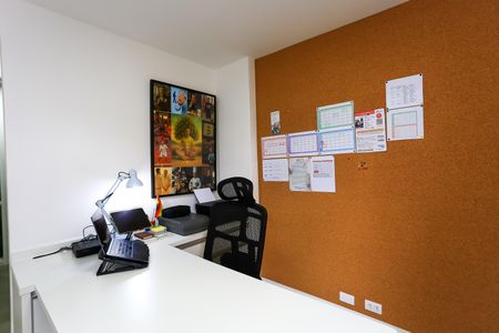 Apartamento à venda com 68m², 2 quartos e 2 vagasEscritório