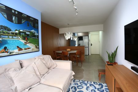 Sala de apartamento à venda com 2 quartos, 68m² em Vila Suzana, São Paulo