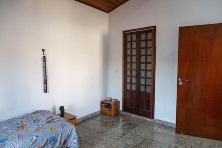 Casa para alugar com 309m², 4 quartos e 2 vagasQuarto