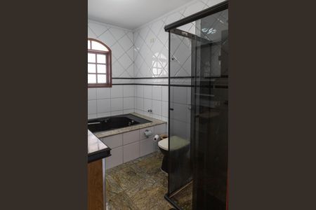 Casa para alugar com 309m², 4 quartos e 2 vagasBanheiro