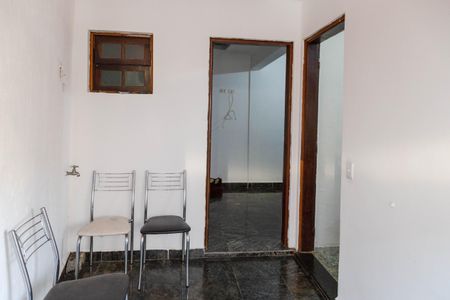 Casa para alugar com 309m², 4 quartos e 2 vagasHall