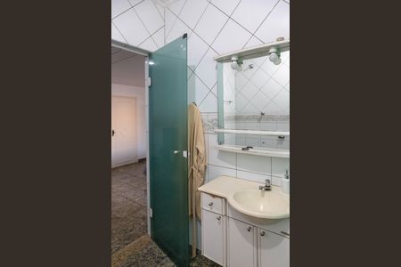 Casa para alugar com 309m², 4 quartos e 2 vagasBanheiro da Suíte