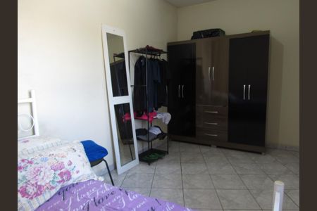 Casa para alugar com 150m², 2 quartos e 2 vagasQuarto 1