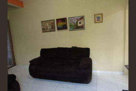 Casa para alugar com 150m², 2 quartos e 2 vagasSala