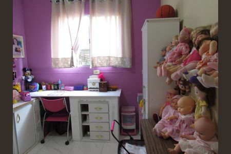 Casa para alugar com 150m², 2 quartos e 2 vagasQuarto 1