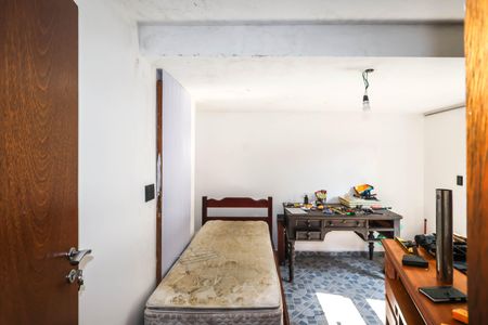 Casa à venda com 222m², 3 quartos e 8 vagasQuarto 2