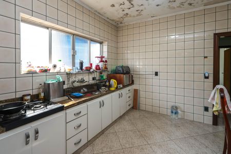 Casa à venda com 222m², 3 quartos e 8 vagasCozinha