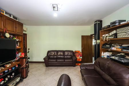 Casa à venda com 222m², 3 quartos e 8 vagasSala