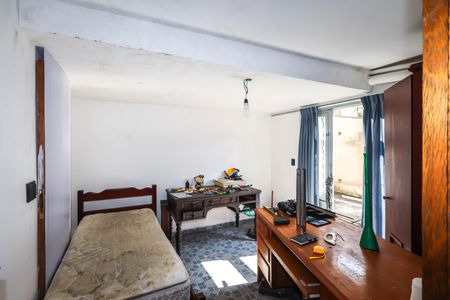 Casa à venda com 222m², 3 quartos e 8 vagasQuarto 2