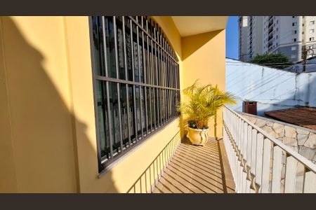 Casa à venda com 150m², 3 quartos e 5 vagasVaranda