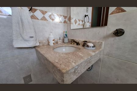 Casa à venda com 150m², 3 quartos e 5 vagasBanheiro 2