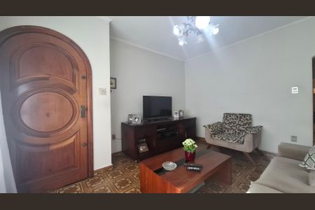 Casa à venda com 150m², 3 quartos e 5 vagasSala